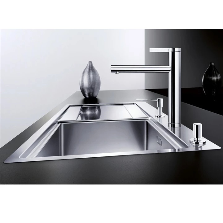 Blanco LINEE csaptelep, selyemmatt rozsdamentes acél, magas nyomású 517596 Blanco LINEE csaptelep, selyemmatt rozsdamentes acél, magas nyomású 517596