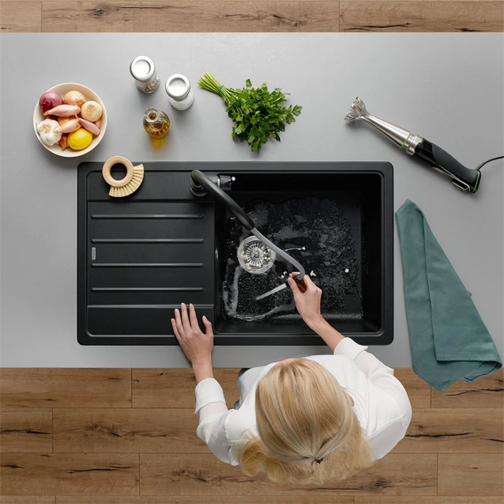 Blanco MIDA-S silgranit kihúzható fejes konyhai csaptelep, fekete HD 526146 Blanco MIDA-S silgranit kihúzható fejes konyhai csaptelep, fekete HD 526146
