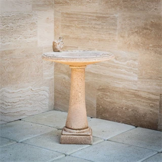 Jován Bacchus madárfürdető, barna sima oszloppal JMA0180201 Jován Bacchus madárfürdető, barna sima oszloppal JMA0180201