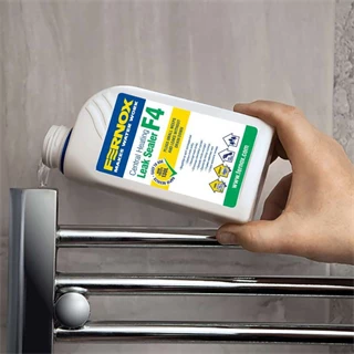 Fernox Leak Sealer F4 fűtési rendszer szivárgás tömítő folyadék 500 ml 57764 Fernox Leak Sealer F4 fűtési rendszer szivárgás tömítő folyadék 500 ml 57764