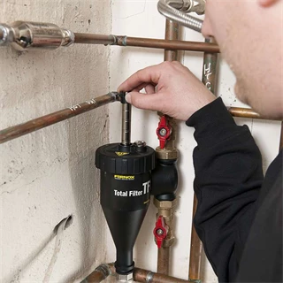 Fernox Total Filter TF1, 3/4" Mágneses iszapleválasztó 62147