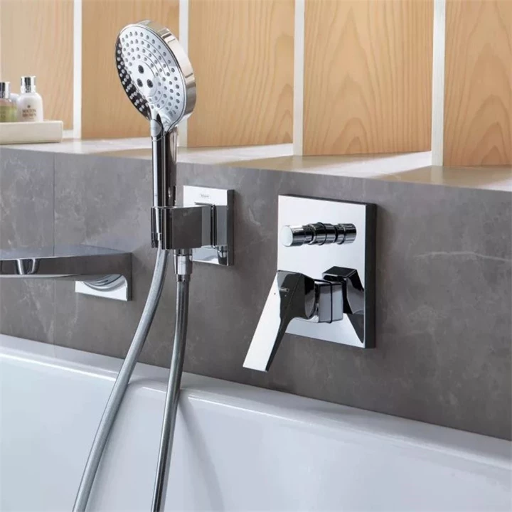 Hansgrohe Metropol Egykaros kádcsaptelep falsík alatti szereléshez, karos fogantyúval 32546000 Hansgrohe Metropol Egykaros kádcsaptelep falsík alatti szereléshez, karos fogantyúval 32546000