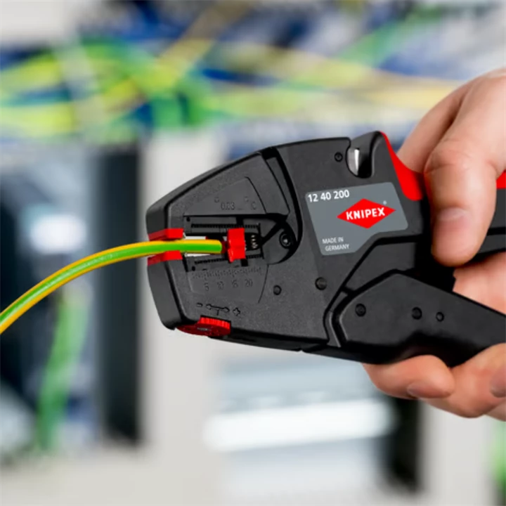 Knipex EvoStrip önbeállító huzalcsupaszító fogó 12 40 200 Knipex EvoStrip önbeállító huzalcsupaszító fogó 12 40 200