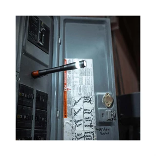Nebo Inspector 500+ zseblámpa, 500lm-20lm, 8 mód, FlexPower, Smart PC IPX7, 750 mAh, mágneses NEB-POC-1000-G