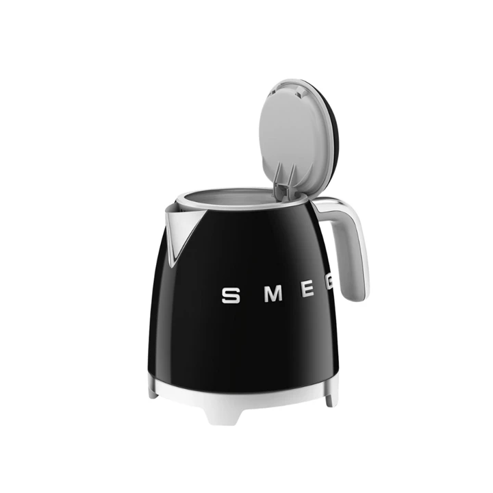 Smeg retro mini vízforraló, 0,8 liter, 1400W -  fekete KLF05BLEU