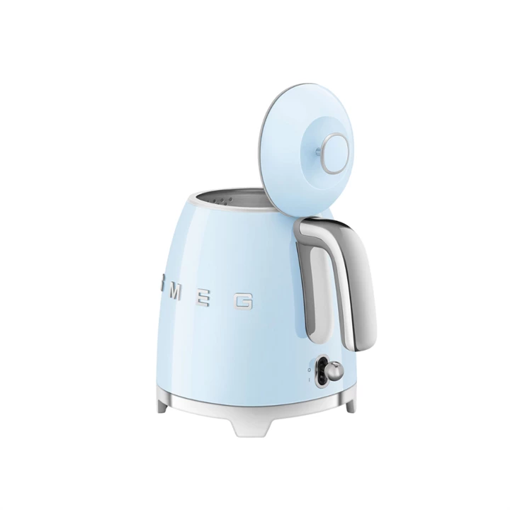 Smeg retro mini vízforraló, 0,8 liter, 1400W -  pasztel kék KLF05PBEU