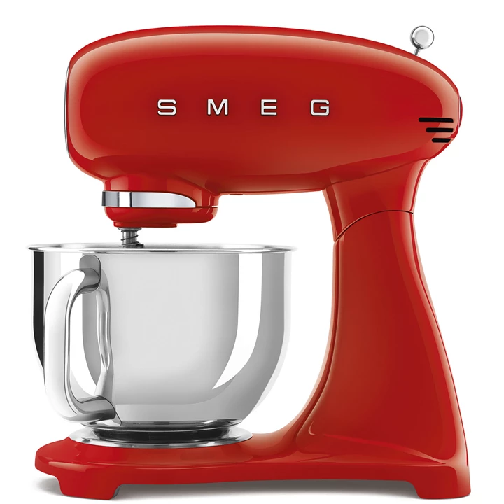 Smeg Retro konyhai robotgép, piros test és talp SMF03RDEU