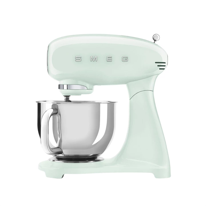 Smeg retro konyhai robotgép, világoszöld test és talp SMF03PGEU