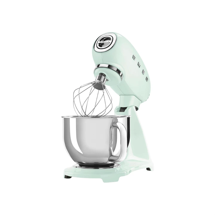 Smeg retro konyhai robotgép, világoszöld test és talp SMF03PGEU