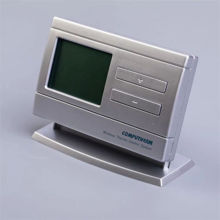 Computherm Q8RF (TX) vezeték nélküli rádiófr. programozható digitális szobatermosztát vevőegység nélkül Q8RF (TX)