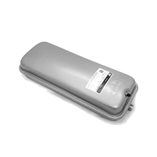 Zilmet OEM-Pro 8 l tágulási tartály 3/8", lapos keskeny szögletes 49*20*7.7 4-0304-008-S Zilmet OEM-Pro 8 l tágulási tartály 3/8", lapos keskeny szögletes 49*20*7.7 4-0304-008-S